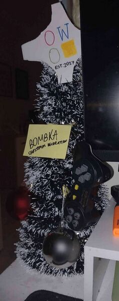 File:Owot christmas tree.jpg