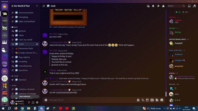 File:Andrei laptop.jpg